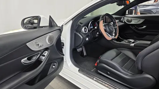 Mercedes-Benz C-Class W205 C200 2016 10