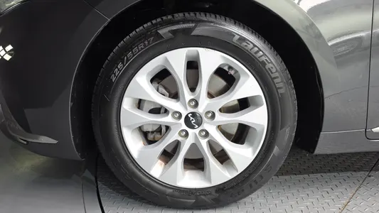 Kia K8 2.5 2WD 2022 5