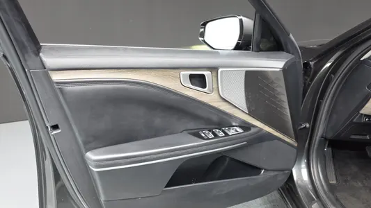 Kia K8 2.5 2WD 2022 24