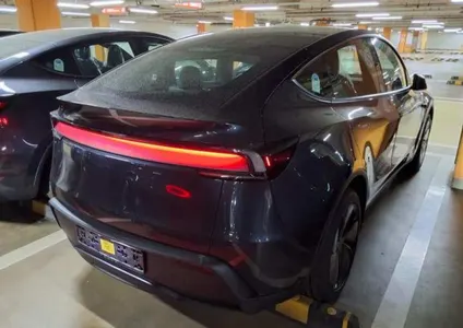 Tesla Y RWD 2026 6
