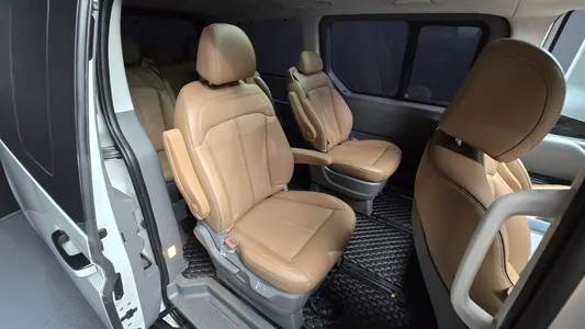 Hyundai Staria 4WD 9 2021 11