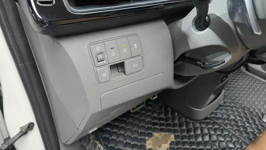 Hyundai Staria 4WD 9 2021 28