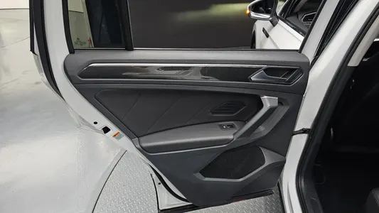 Volkswagen 2 2.0 TDI 2022 25