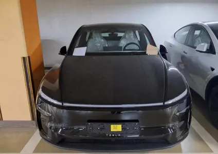 Tesla Y RWD 2026