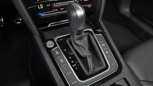 Volkswagen 아테온 2.0 TDI R-LINE 4 2022 8