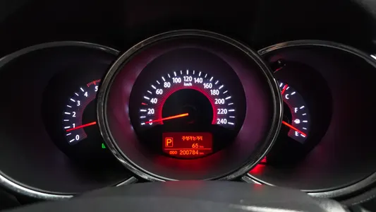 Kia R 2.0 2WD TLX 2012 8