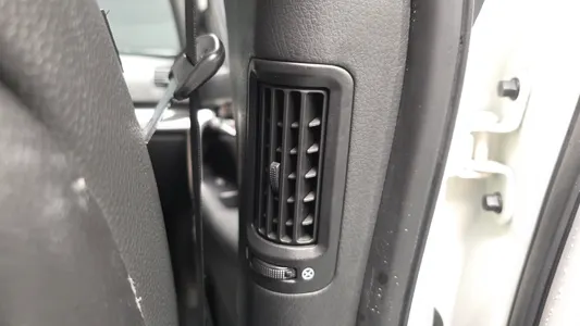 Kia R 2.0 2WD TLX 2012 37