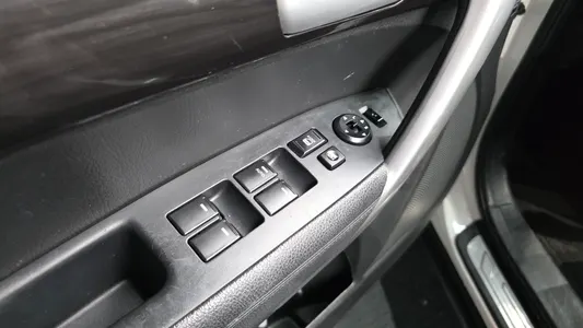 Kia R 2.0 2WD TLX 2012 31