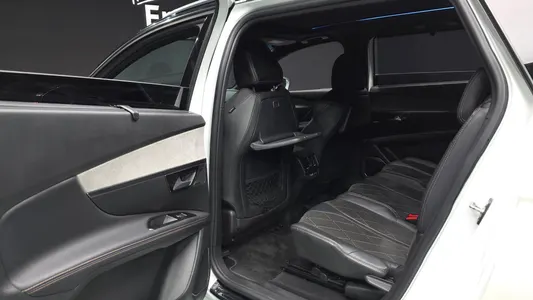 Peugeot 5008 2 2.0 BlueHDi GT 2017 26