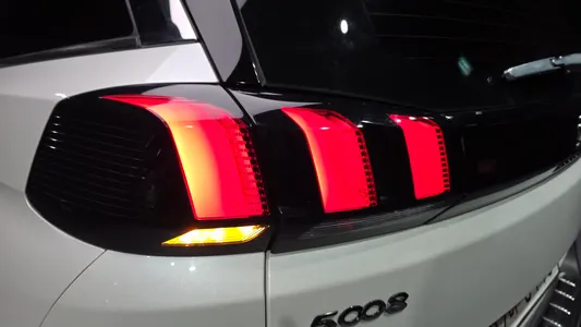 Peugeot 5008 2 2.0 BlueHDi GT 2017 23