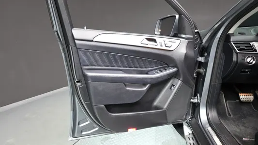 Mercedes-Benz GLE-Class W166 GLE350 d 4MATIC 2018 24