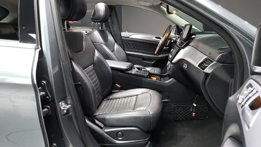 Mercedes-Benz GLE-Class W166 GLE350 d 4MATIC 2018 26