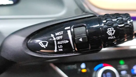 Hyundai (DN8) 2.0 2021 32
