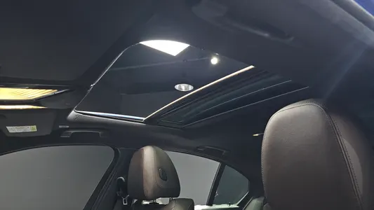 BMW 3 Series (G20) 330e M 2020 18