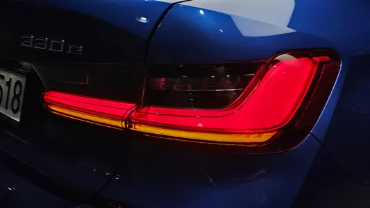BMW 3 Series (G20) 330e M 2020 23