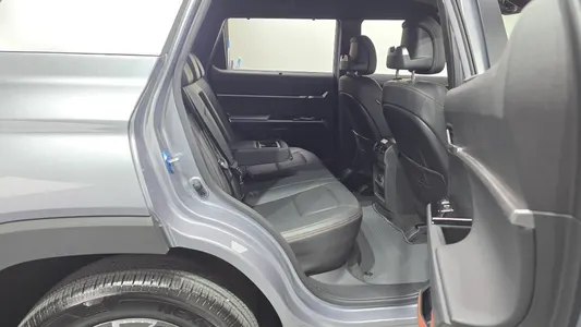 KG Mobility 토레스 HEV 1.5 2WD 2025 11
