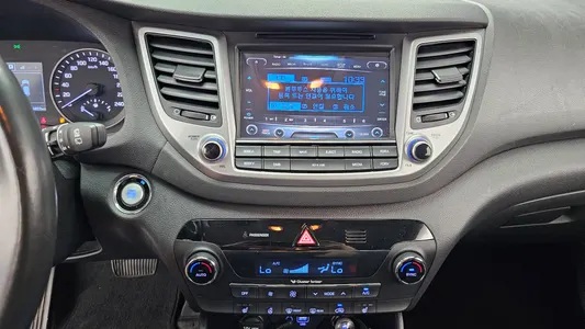 Hyundai Tucson 2.0 2WD 2015 14