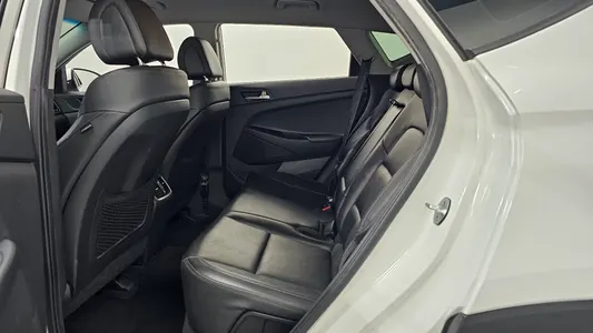 Hyundai Tucson 2.0 2WD 2015 26