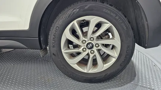 Hyundai Tucson 2.0 2WD 2015 21