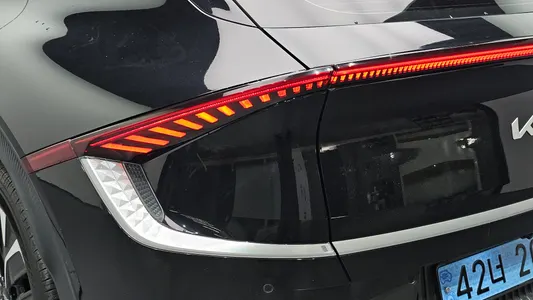 Kia EV6 4WD 2022 23