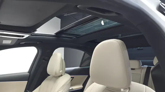 Mercedes-Benz E-Class W214 E200 AMG Line 2025 19