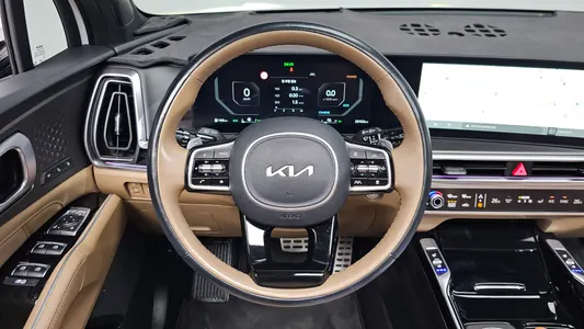 Kia 4 HEV 1.6 2WD 2025 13