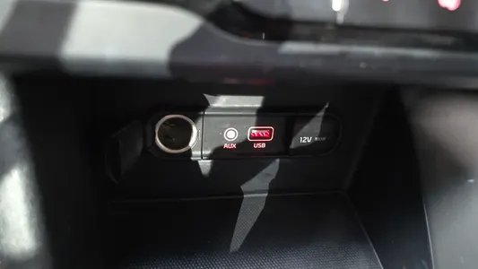 Kia Niro 2017 13