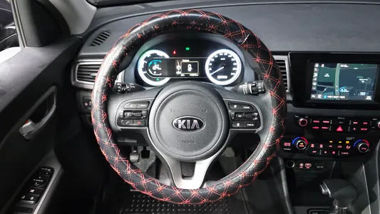 Kia Niro 2017 16