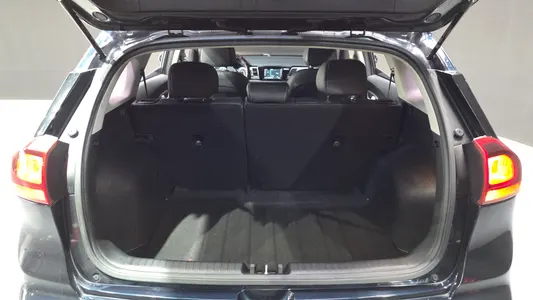 Kia Niro 2017 19