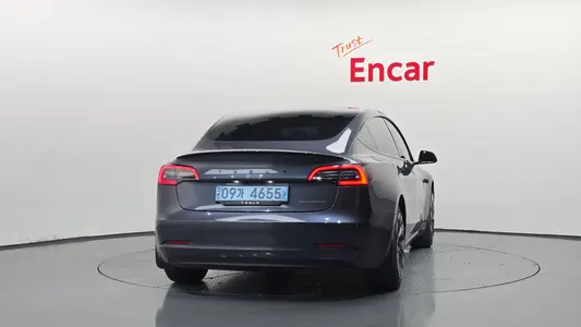 Tesla 3 RWD 2020 4