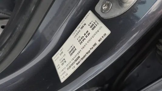 Tesla 3 RWD 2020 29