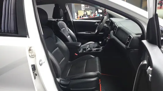 Kia 4 2.0 2WD 2015 11