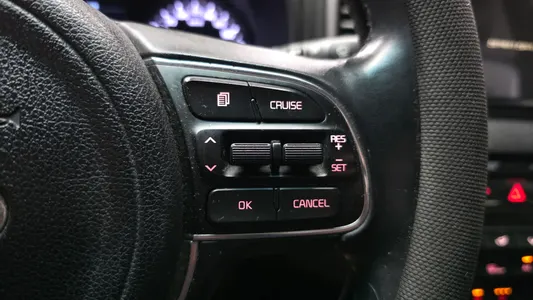 Kia 4 2.0 2WD 2015 19