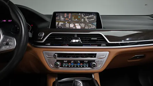 BMW 7 Series (G11) 730Ld xDrive 2020 13