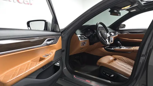 BMW 7 Series (G11) 730Ld xDrive 2020 9