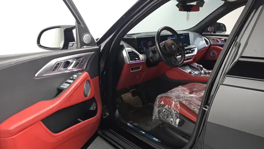 BMW XM (G09) 4.4 2024 10