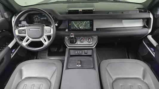 Land Rover (L663) 110 D240 2020 7