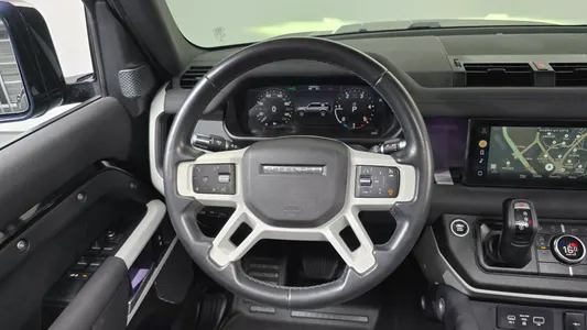 Land Rover (L663) 110 D240 2020 13
