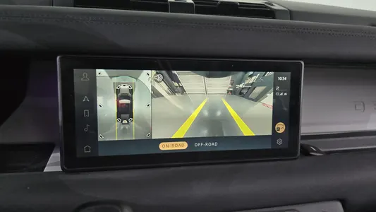 Land Rover (L663) 110 D240 2020 15
