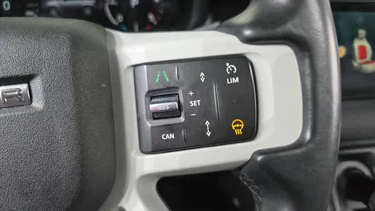Land Rover (L663) 110 D240 2020 16