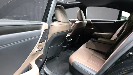 Lexus ES300h 7 2023 11