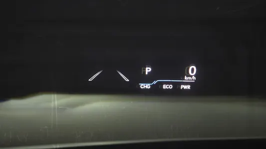 Lexus ES300h 7 2023 17