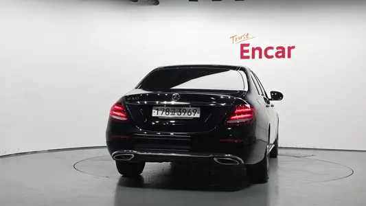 Mercedes-Benz E-Class W213 E300 2019 4