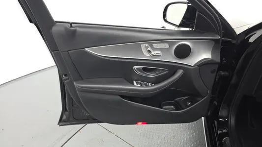 Mercedes-Benz E-Class W213 E300 2019 24