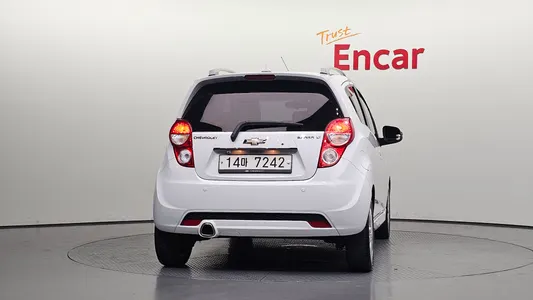 Chevrolet Spark LT 2013 4