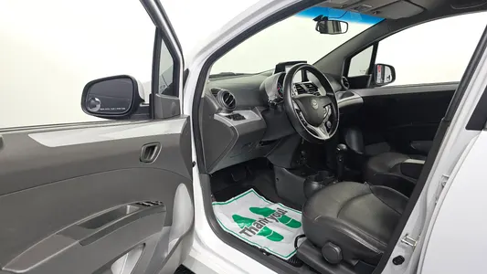 Chevrolet Spark LT 2013 10
