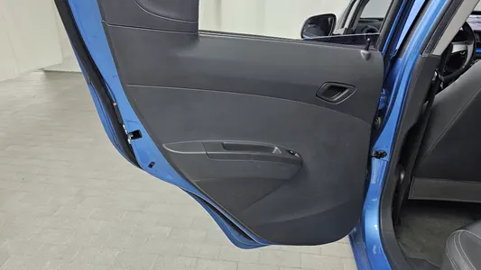 Chevrolet Spark LS 2013 25