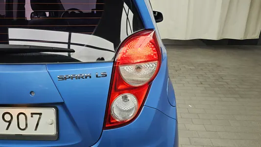 Chevrolet Spark LS 2013 23