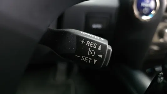 Lexus LS600hL 5 Ottoman 2016 32