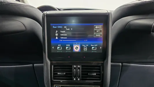 Lexus LS600hL 5 Ottoman 2016 28